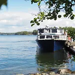 Kivisaari *