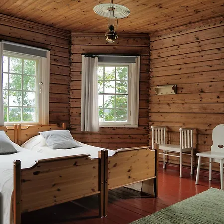 Kivisaari Semesteranläggning (resort)