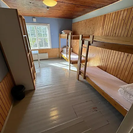 Kivisaari *
