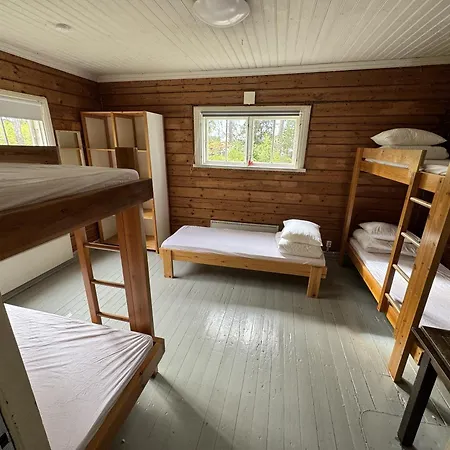 Kivisaari Semesteranläggning (resort) *