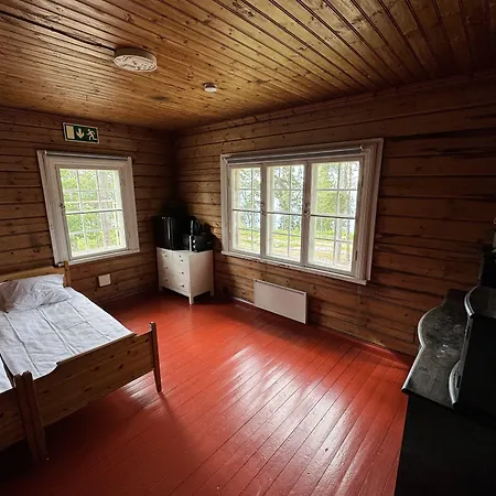 Kivisaari Semesteranläggning (resort)