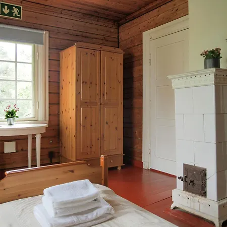 Kivisaari * 赫尔辛基